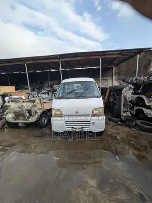 Suzuki Every 2010 White