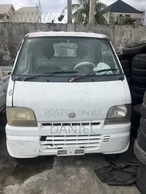 Suzuki Every 2010 White