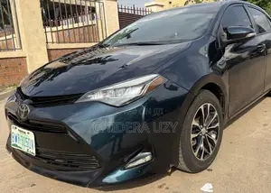 Toyota Corolla XSE (1.8L 4cyl 2A) 2019 Black