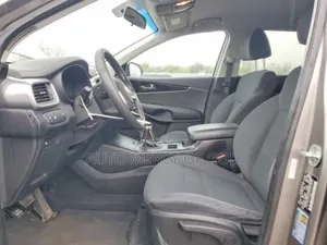 Kia Sorento 2.4L LX AWD 2019 Gray