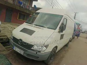Mercedes-Benz Sprinter 2005 White