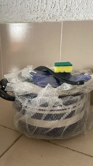 Non Stick Pots
