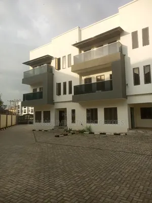 4bdrm Duplex in Mabuchi Duplex, Mabushi for sale