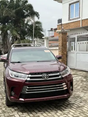 Toyota Highlander Limited Platinum 4dr SUV AWD (3.5L 6cyl 6A) 2015 Red