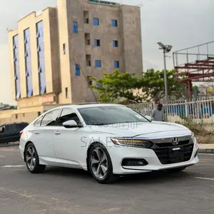 Honda Accord Touring 2.0T 2018 White