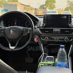 Honda Accord Touring 2.0T 2018 White