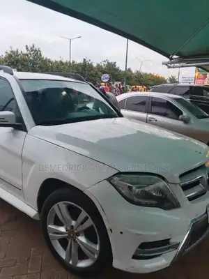 Mercedes-Benz GLK-Class 350 4MATIC 2010 White