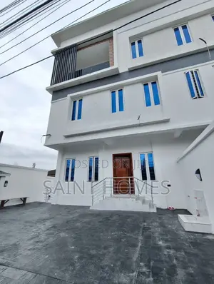 4bdrm Duplex in Opebi for sale