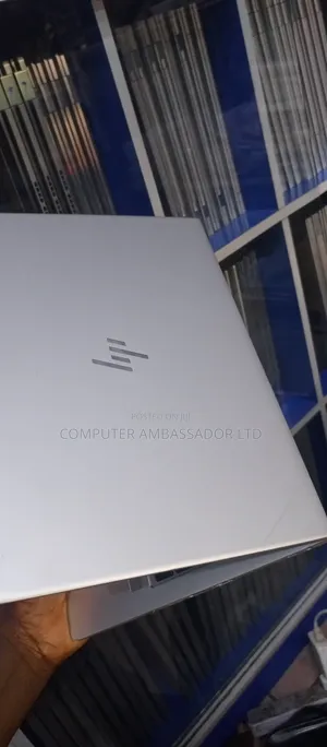 Laptop HP EliteBook 745 G6 8GB AMD Ryzen 3 SSD 256GB