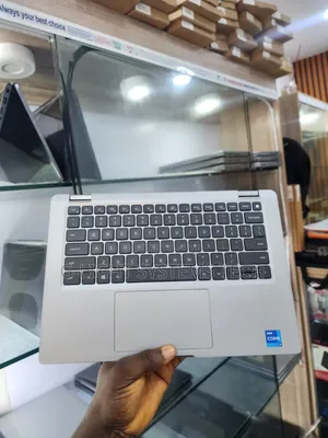 Laptop Dell Latitude 5320 2-in-1 32GB Intel Core i7 SSD 256GB