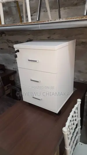3-Drawer Mobile Office Filing Cabinet With Lock