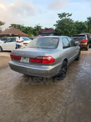 Honda Accord 2000 Gray
