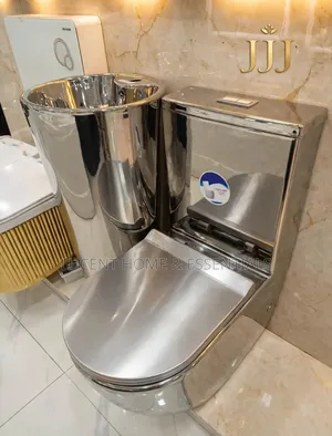 Ultra-Luxury Full Chrome Silver Toilet and Pedestal Basin Set