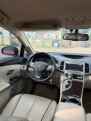 Toyota Venza 2010 Red