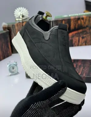 Men Comfortable Business Footwear