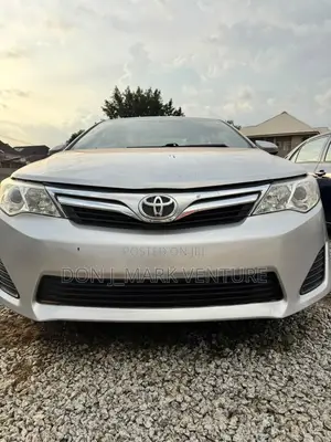 Toyota Camry 2012 Silver
