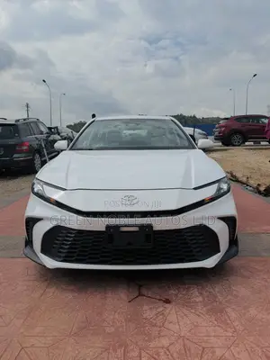 New Toyota Camry SE AWD 2026 White