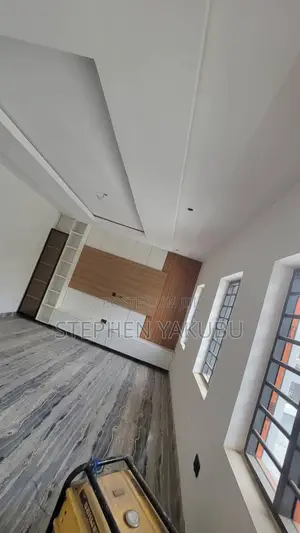 4bdrm Duplex in River Park Estate, FHA for sale