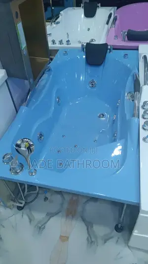 Single Jacuzzi Blue
