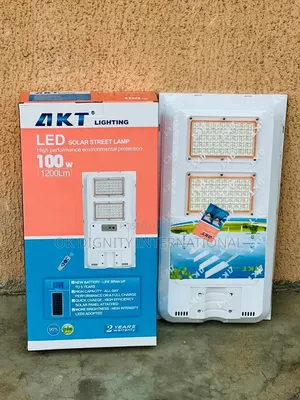 Akt 100w All-in-One Solar Street Light With Remote Control