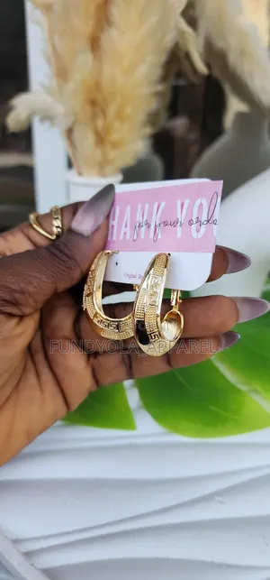 Hoop Chunky Earring
