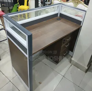 Single Workstation Receptionist Table