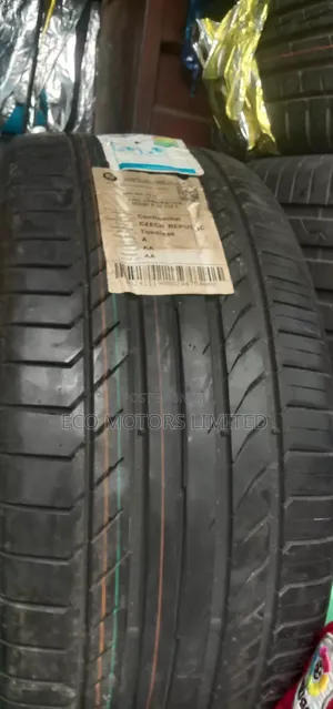 285/40r22 Original Continental Tire