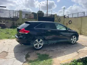 Toyota Venza XLE 2011 Black