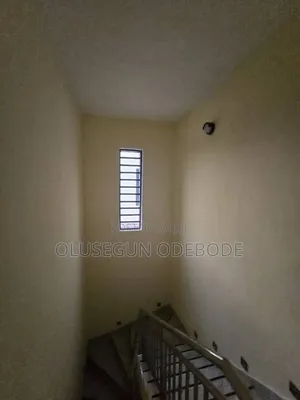 4bdrm Duplex in Omole Phase 2 for rent
