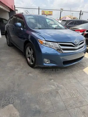 Toyota Venza AWD 2010 Blue