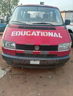Volkswagen Transporter 2004 Red