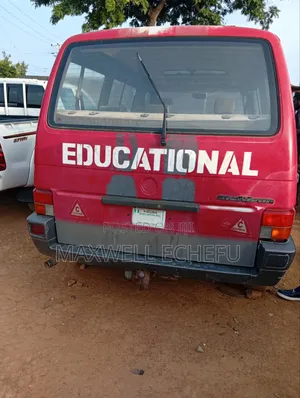 Volkswagen Transporter 2004 Red