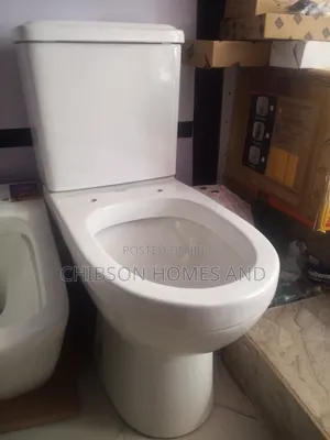 Modern Ceramic Close-Coupled Toilet Wc