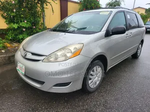 Toyota Sienna 2007 Silver