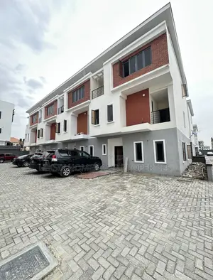 4bdrm Townhouse/Terrace in A Well Secured, Ikate for sale