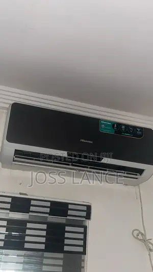 Newly Used Hisense AC 1.5 HP Mirror Face