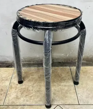 Round Wooden Top Metal Sitting Stool
