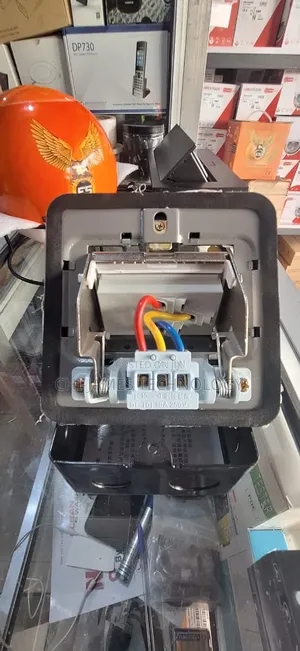 Multiple Face Floor Socket