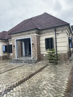 Furnished 4bdrm Bungalow in Not In An Estate, Karshi for sale