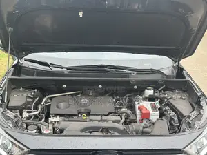 Toyota RAV4 XLE 2022 Black