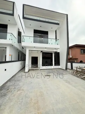 5bdrm Duplex in Ikota for sale