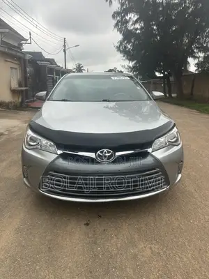 Toyota Camry XSE 4dr Sedan (2.5l 4cyl 6A) 2016 Silver