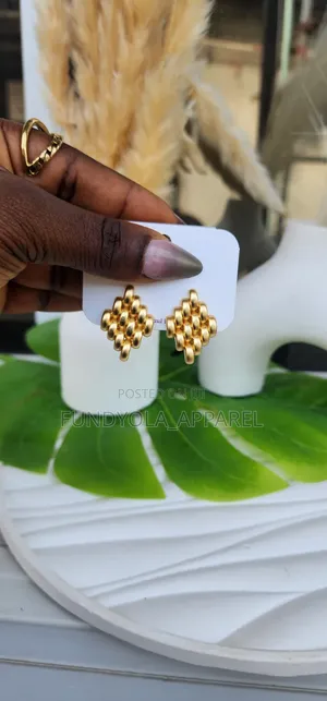 Clip on Layer Mini Earring