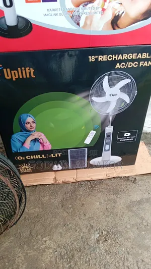 18 Inches Rechargeable Solar Fan With Two Bulbs