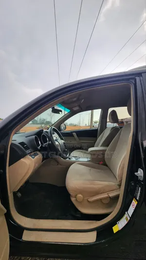 Toyota Highlander 2012 Black