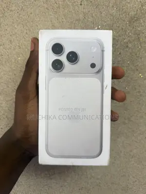 New Apple iPhone 17 Pro 256 GB Silver