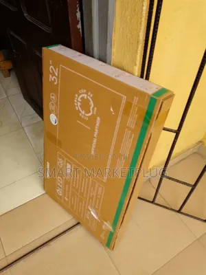 Brand New Hisense 32q6q (32") Smart Television With Remote + Wifi