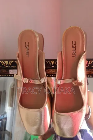 Ladies Shoes