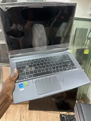 Laptop MSI GF65 Thin 10UE 16GB Intel Core i5 SSD 512GB