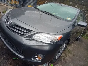 Toyota Corolla 2010 Gray